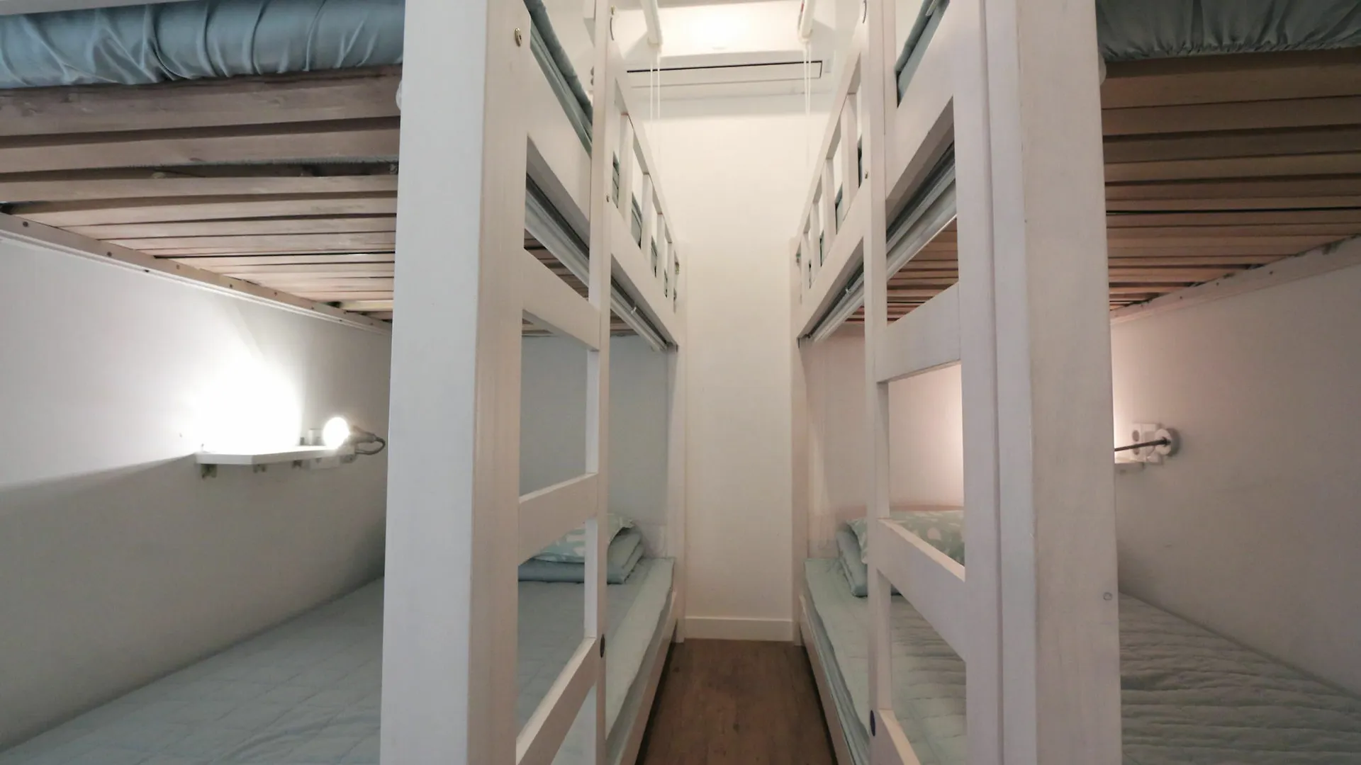 בוסאן Blueboat Hostel Haeundae